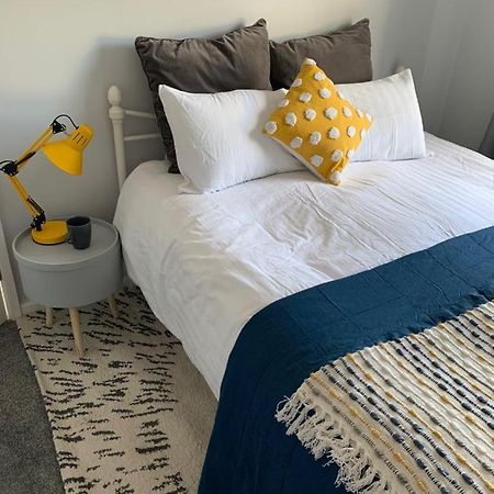 The Hideaway, Calm, Cozy, Dog Friendly Retreat Διαμέρισμα Τσέλτενχαμ Εξωτερικό φωτογραφία