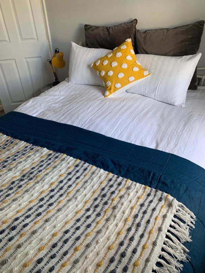 The Hideaway, Calm, Cozy, Dog Friendly Retreat Διαμέρισμα Τσέλτενχαμ Εξωτερικό φωτογραφία